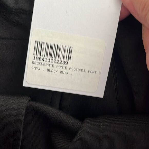 Brady Regenerate Ponte Football Shorts Size L NWT Black - Picture 6 of 8